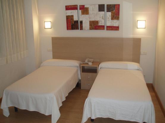 Hostal Francisco Salinas Burgos Room photo