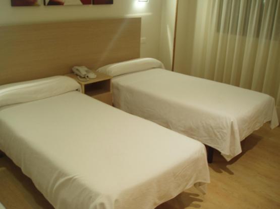 Hostal Francisco Salinas Burgos Room photo